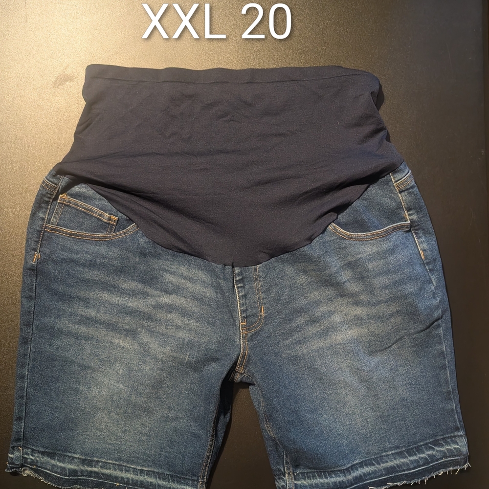 Time and Tru Women's Dark Blue Jean Shorts